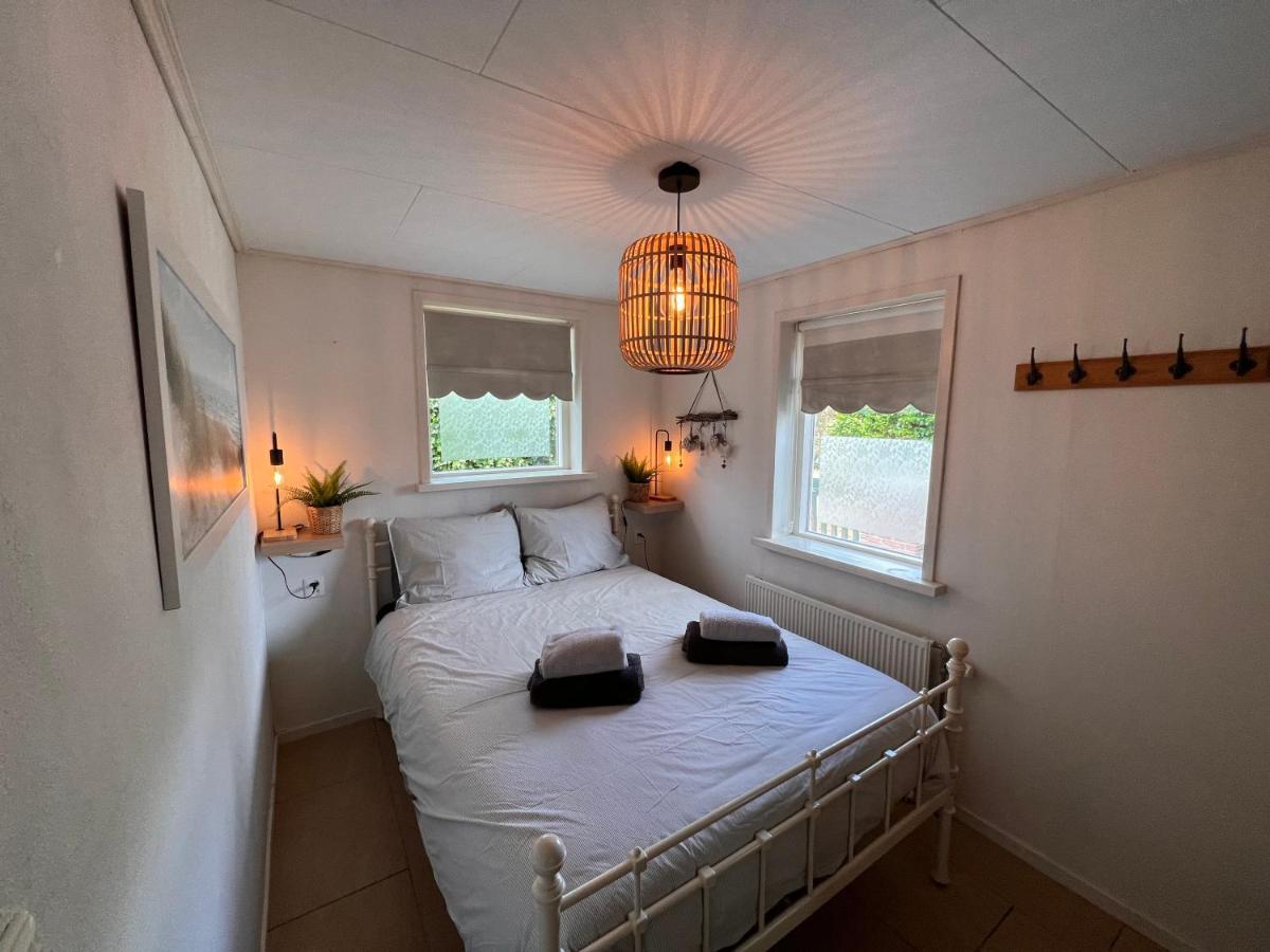 Apartamento Free Standing Vacation House Garden, Private Jacuzzi, Veluwe Woods Voorthuizen Exterior foto